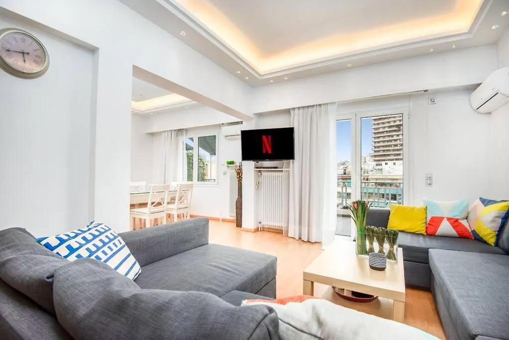 Modern Spacious Apt In Athens-1